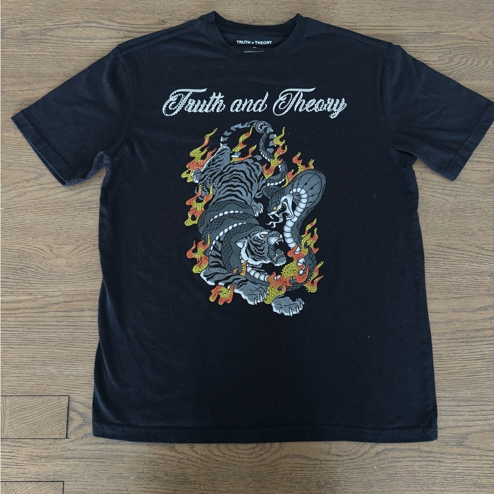 Truth + Theory Graphic Tee – Tiger Snake Fire Design Size M Streetwear Ed hardy